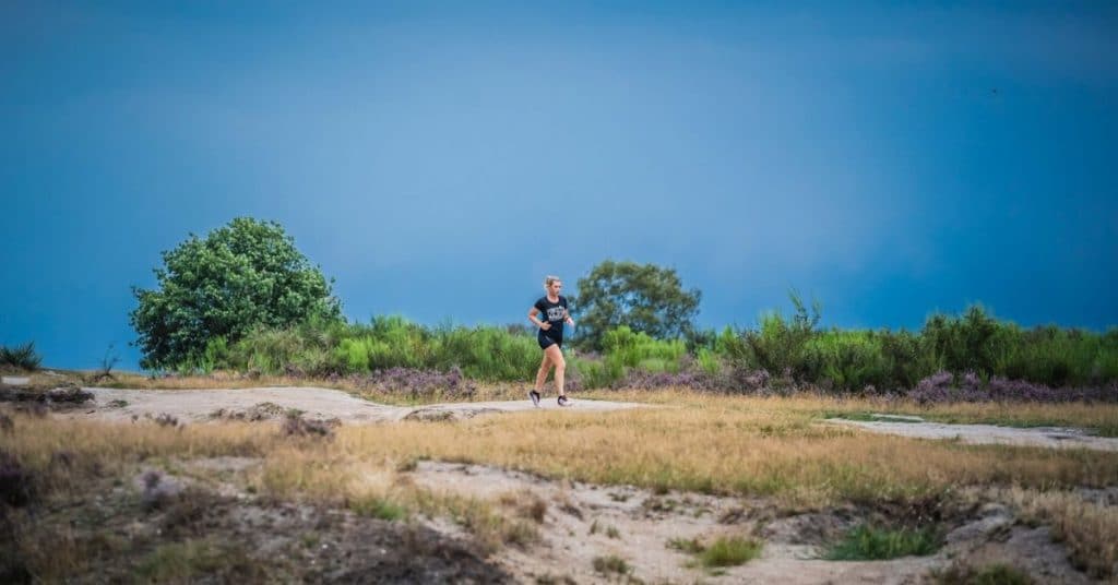 Hardlopen op een lege maag. Een goed idee?