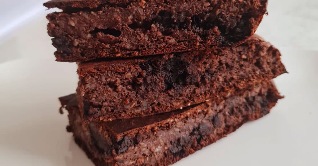 Karen’s Kitchen: Chocolade brownies met kersen