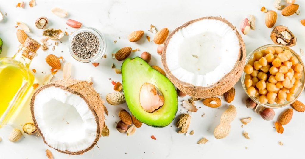 3 redenen waarom vetten thuishoren in je voeding (en waarom je meer blusdekens mag eten dan fire-starters)