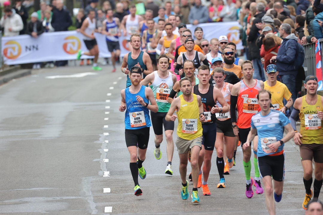 Hoeveel scheelt 2 kilo minder op een marathon? - Je PR begint bij ProRun