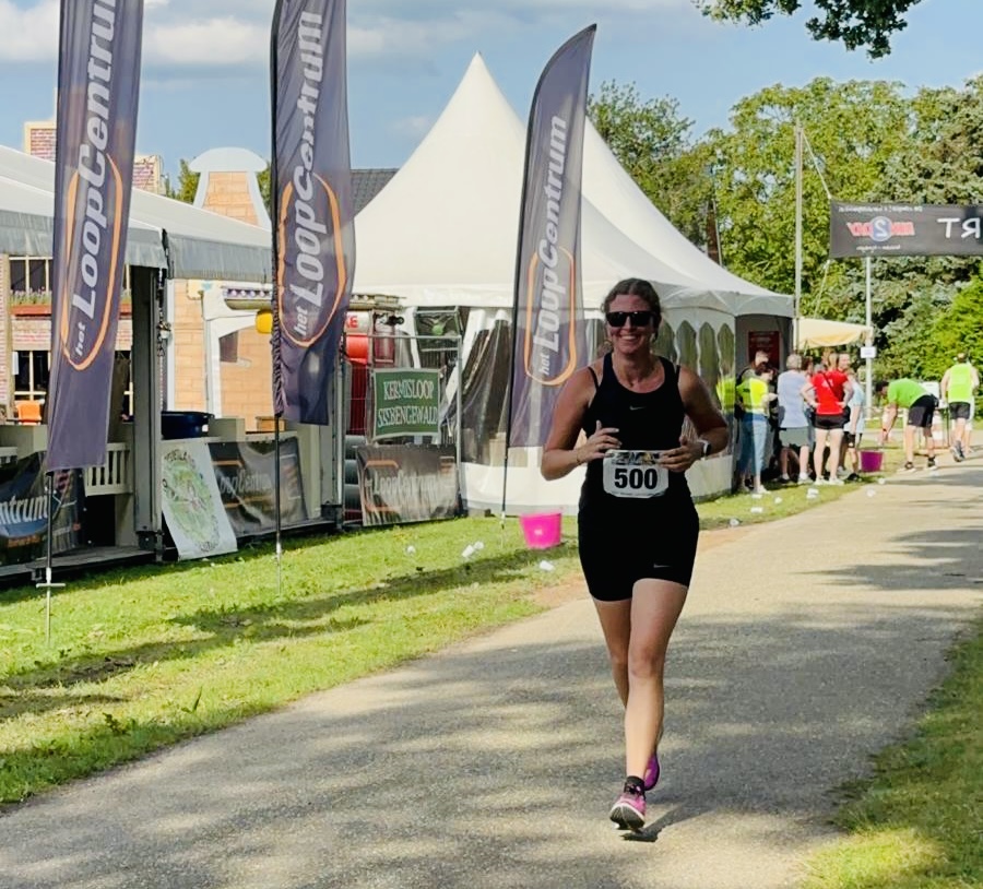 Roeliens eindsprint naar haar 12e provincie