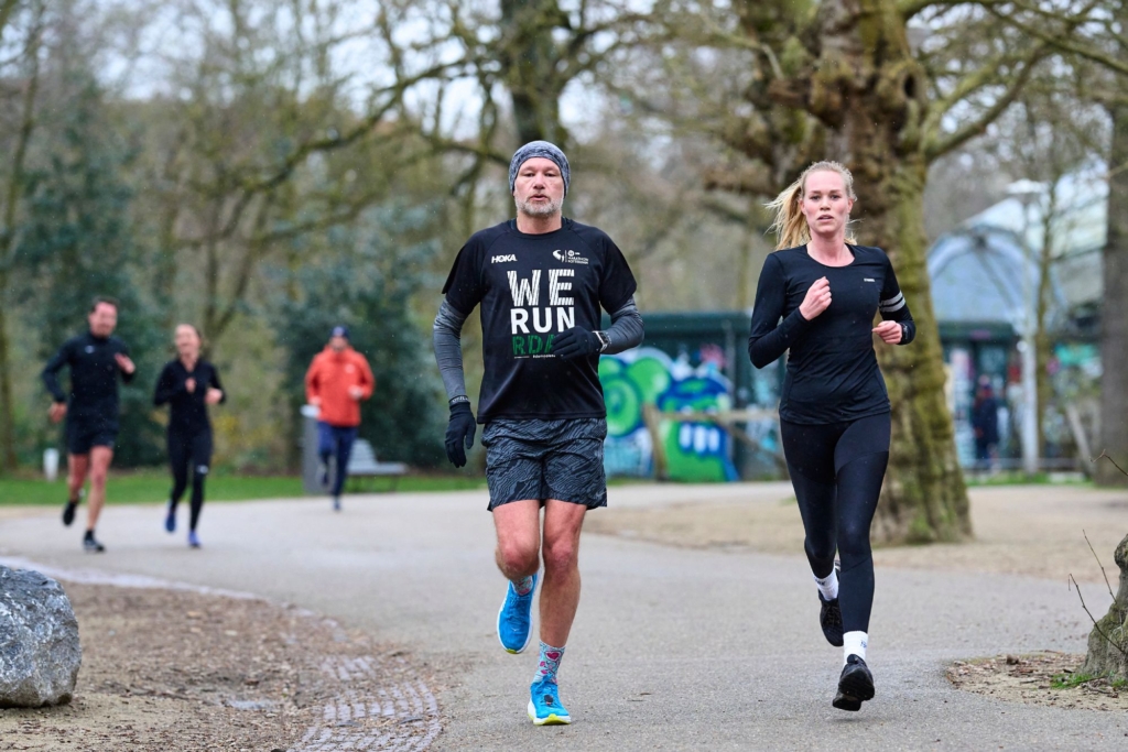 Is het al koud genoeg voor een lange broek? | Poll